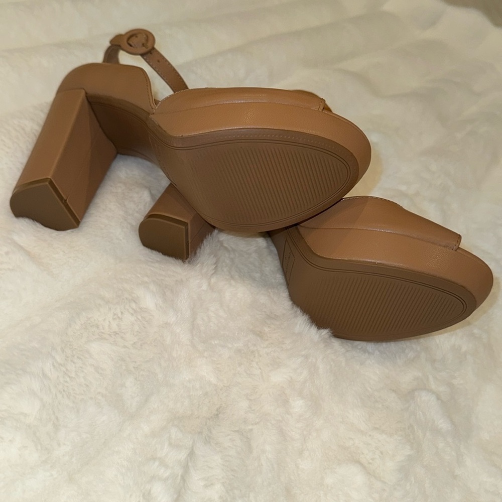 Sun + Stone Nude Leather Platform Heels, US 8 - Picture 3 of 3